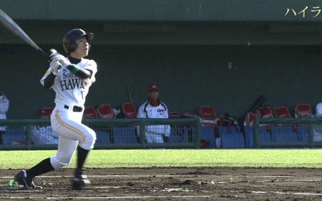 侍ジャパンU12代表主将の星子天真選手(福岡ソフトバンクJr.)が先頭打者ホームラン(「NPB12球団ジュニアトーナメント2016 supported by日能研」第2日)