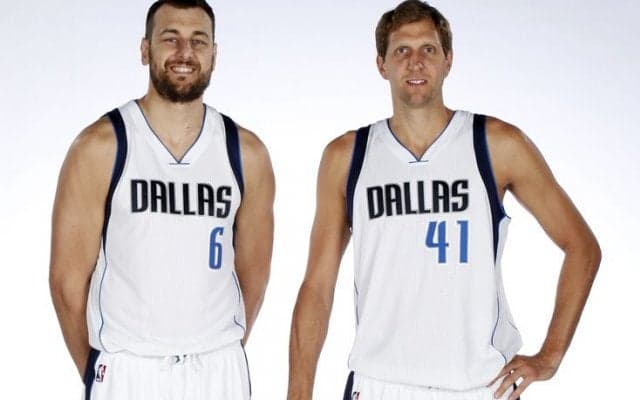 スモールラインナップ全盛の流れにボーガットが白旗？ ノビツキーとの同時起用が機能しないと自らのベンチ起用を提言