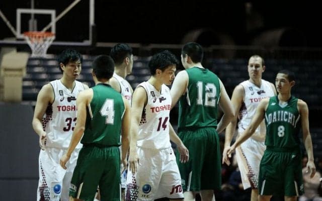 高校2冠の福岡第一、持ち前の『走るバスケット』で川崎ブレイブサンダースに挑むも67-114と完敗を喫する