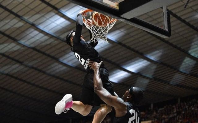 富樫勇樹がJBとのコンビ技『たかいたかいダンク』を成功させ、Bリーグ初の『オールスターゲーム』でMVPを受賞！