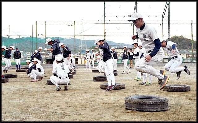 【高知商業】タイヤを使ったトレーニング