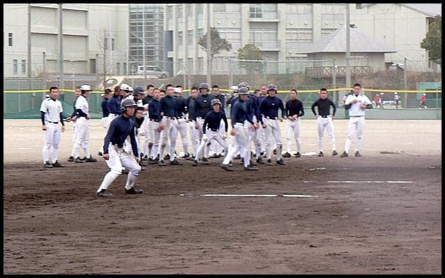 【いなべ総合学園】走塁を意識したランニングと打球判断と走路を意識したベースランニング
