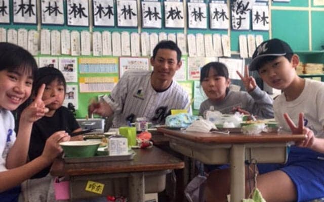 「自分らしく」全力疾走のロッテ荻野貴司　新背番号「0」に込めた思い