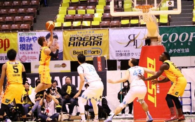 得意の展開に持ち込むも勝負どころで試合運びの稚拙さを露呈した仙台89ERS、京都ハンナリーズ得意の大逆転劇の餌食に