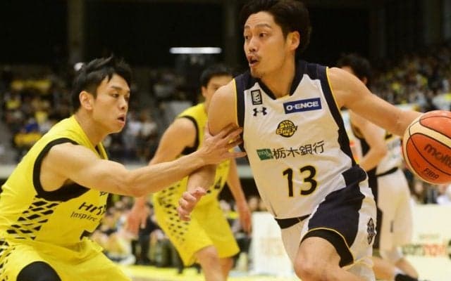 再延長までもつれた大接戦、サクレ頼みとなり足が止まったサンロッカーズ渋谷をチームで戦う栃木ブレックスが上回る