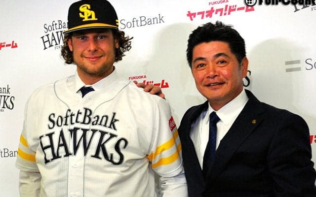 ホークス新助っ人ジェンセンが入団会見「しっかり日本の野球を勉強したい」