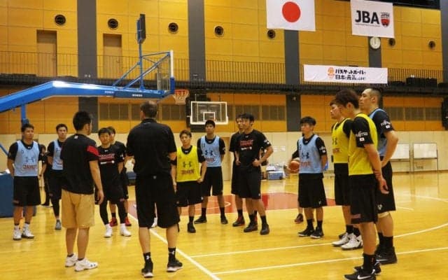 男子日本代表、第2回重点強化合宿の第2班の練習をメディア公開、辻直人や安藤誓哉、杉浦佑成など15選手が参加