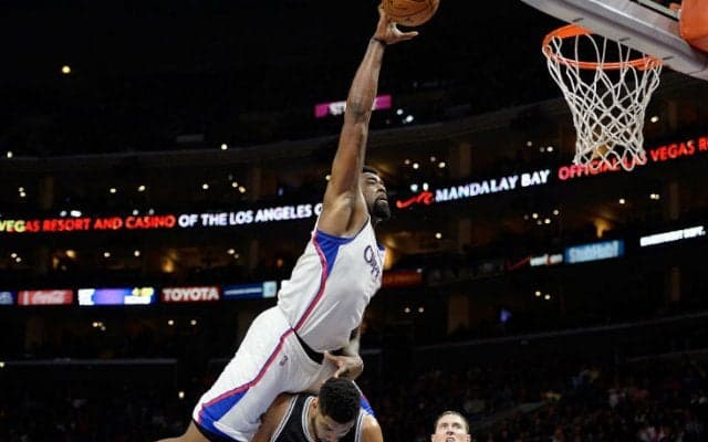 デアンドレ・ジョーダンが2週間後の『ダンクコンテスト』出場要請を受けたことを明かす