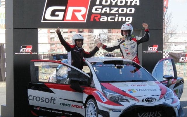 【トヨタGAZOOレーシング2017】サプライズ登場の豊田社長、ラトバラ選手らと一緒に“奮走”