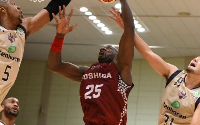 NBLの川崎ブレイブサンダースとbjの琉球ゴールデンキングス、旧リーグ王者同士の初対戦は川崎が快勝