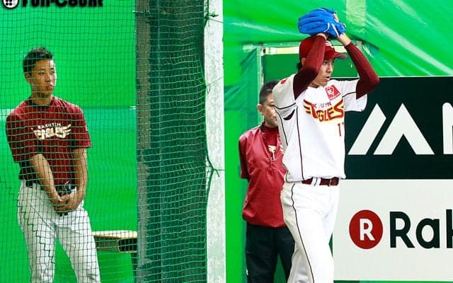 楽天で“岸塾”開講!?　ドラ1藤平ら若手投手がブルペン投球を見取り稽古