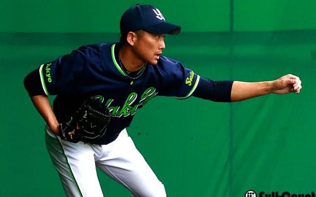 ヤクルト石川、若手投手の台頭に負けない　「少しでも長くしがみつきます」