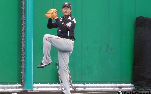 ロッテの25歳ドラ5が皆勤“8連投”　練習漬け初キャンプに快感？「うれしい」