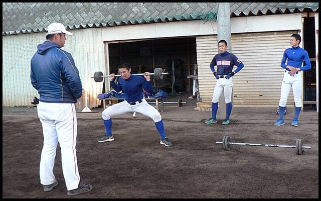 【中央学院】指導者も選手と一緒になってレベルアップを目指す！