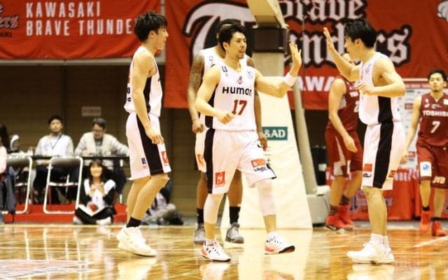 木下博之＆根来新之助、主力選手が復帰した大阪エヴェッサが長距離砲爆発で川崎ブレイブサンダースに逆転勝ち