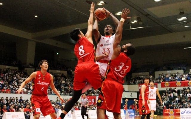 外角シュートのティルマンとピック＆ロールの富樫勇樹が激突、最後まで続く大接戦は修正力で上回った千葉ジェッツが勝利