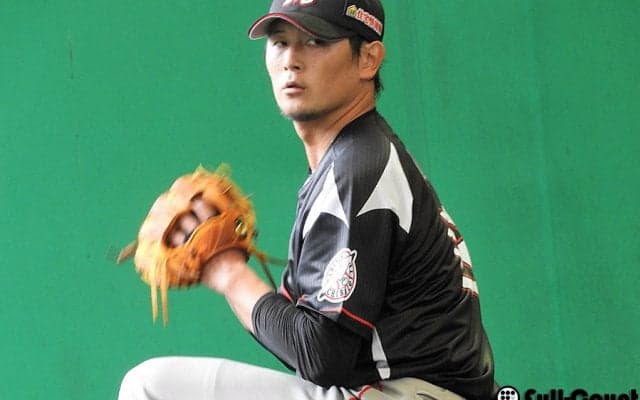 開幕投手ロッテ涌井がブルペンで205球　コーチ「独特の空気感で入れない」