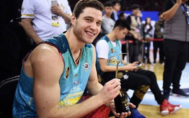 かつてのNCAAのスター選手、ジマー・フレデッテが中国リーグCBAで歴代4位となる1試合73得点を記録