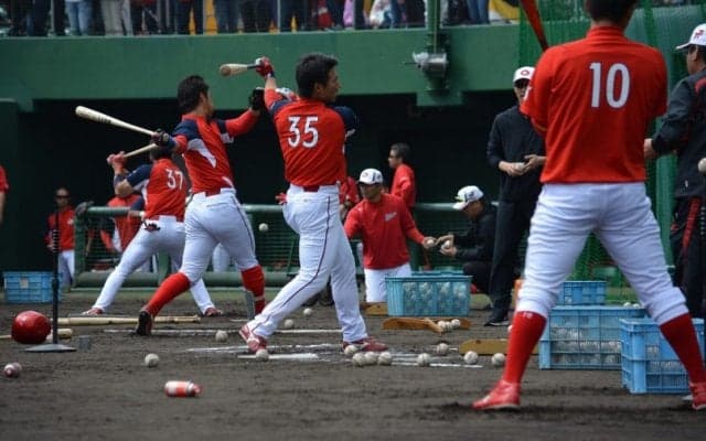 連覇目指す広島、若手のアピール合戦が沖縄で加速！