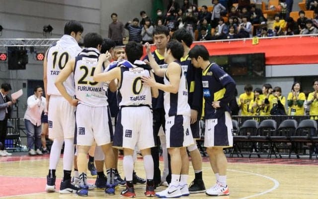 アルバルク東京vs栃木ブレックス、頭脳戦の末に『確率論』を覆すライアン・ロシターの劇的な逆転弾で決着