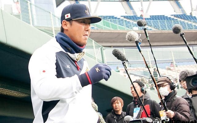 世界一を目指す侍ジャパンの強化合宿スタート　500人以上のファンから歓声