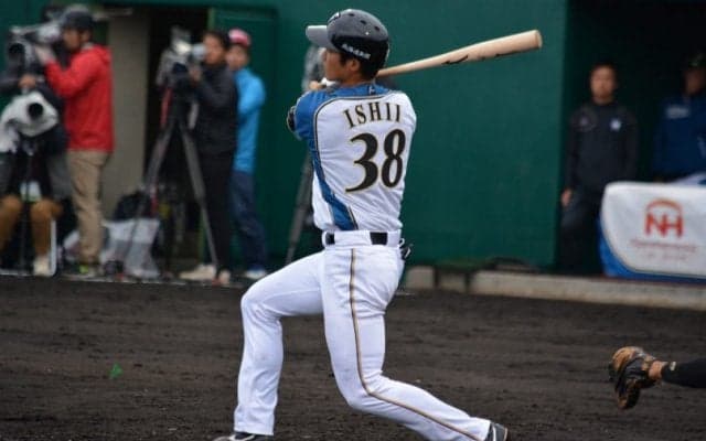 “野球エリート”石井一成、日本ハムの二遊間を脅かせる？