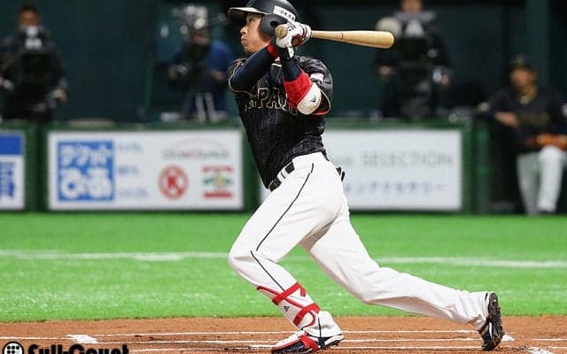 本職の二塁で先発して先頭打者弾も…侍に必要不可欠な「DH・山田」の活躍