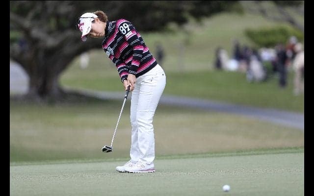 35から24パットに、上田桃子が66で急浮上！3年ぶりの優勝へ好位置