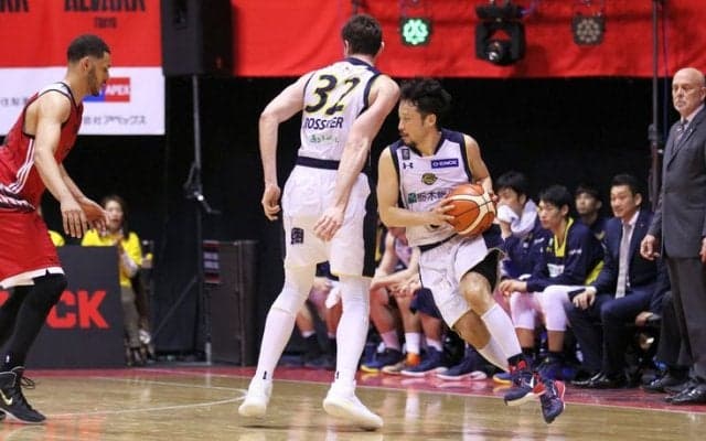 覇権を争う大一番で田臥勇太に引っ張られた栃木ブレックス、精神力の強さを発揮してアルバルク東京から逆転勝利を収める