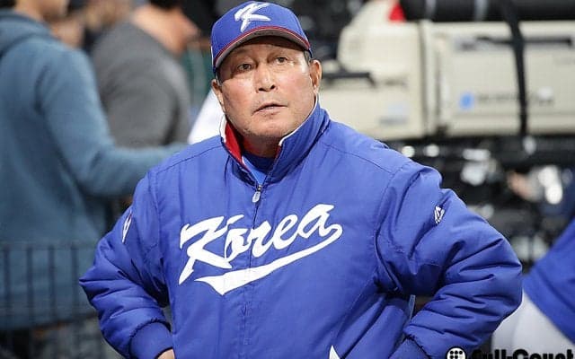 崖っぷち韓国、初戦5タコ李大浩が4番　オランダはバレ4番、バンデン先発