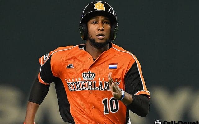オランダ・プロファーが初回に先制2ラン！　ライトスタンドへ強烈一発