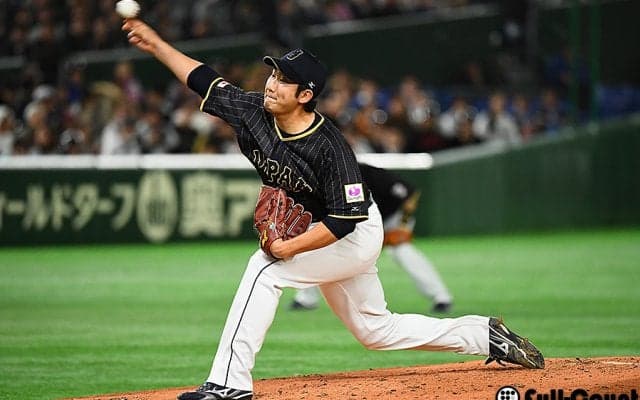 侍が先制許す　先発菅野が2回にソロ被弾、東京Dの右翼最前列に運ばれる