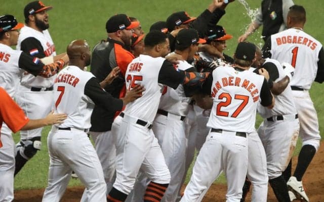 1次リーグプールAはオランダがイスラエルと共に2次ラウンド進出決定