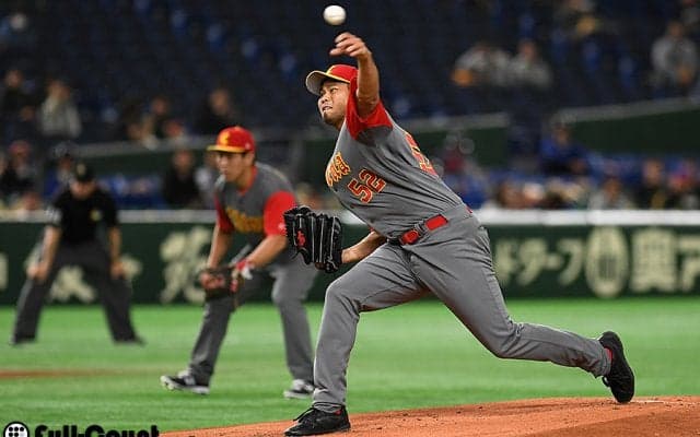 中国の“スリッポン左腕”が日本戦登板も!?　米国衝撃「引退後に履くべき靴」