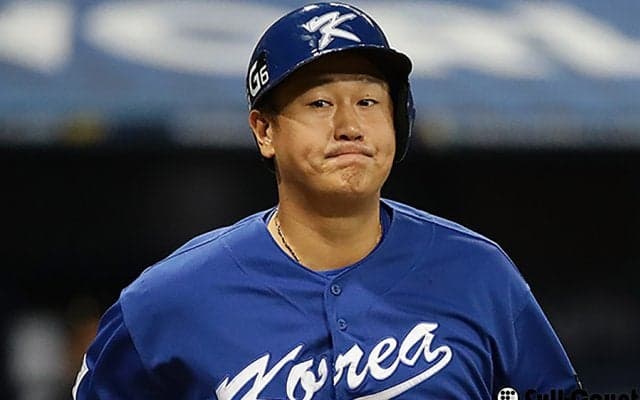 韓国4番イ・デホ、不屈の適時二塁打！　頭部死球の次打席で痛烈“お返し”