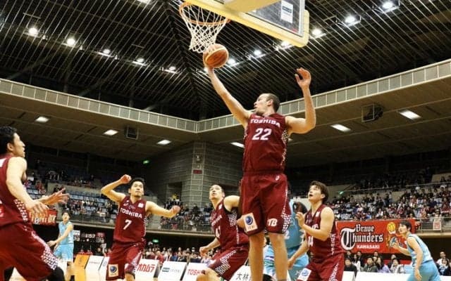 京都ハンナリーズが『終盤の底力』を発揮するも、最後の最後で落ち着きを保った川崎ブレイブサンダースが逃げ切り5連勝