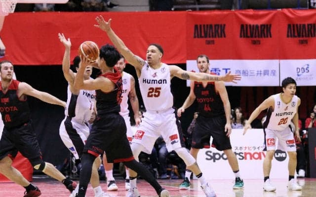 全力プレーを貫き通した大阪エヴェッサ、42試合目で初めてギャレットを欠くアルバルク東京を追い詰めるもあと1点が遠く