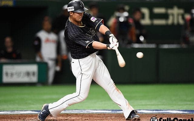 侍が3回に4点を勝ち越し！　中田が3試合連発の3ラン＆秋山がタイムリー