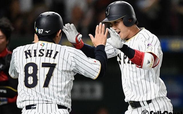 3試合ぶり1番起用の侍・山田が先頭打者弾　“正真正銘”WBC初本塁打で先制