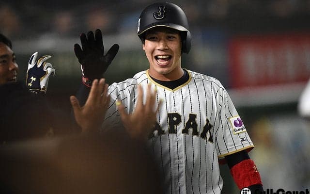 侍・山田、先制＆ダメ押し弾　決勝R行き宣言「米国でも暴れられるように」