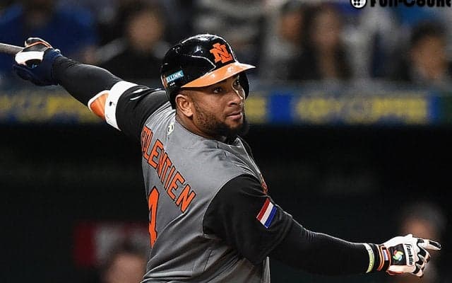 バレンティン先制3点弾でオランダが先手　2次ラウンド突破に望みつなぐ