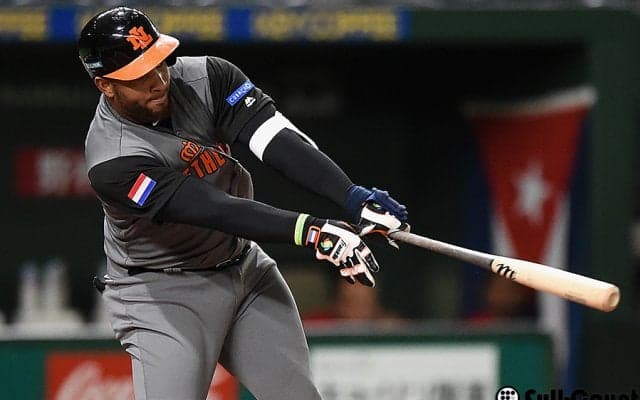 バレンティンが2打席連続弾！　2次ラウンドで3本塁打9打点と爆発！