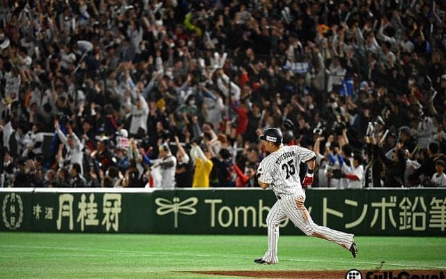 猛攻呼ぶ特大先制弾、侍・筒香は投手陣に感謝　「いい流れを作ってくれた」