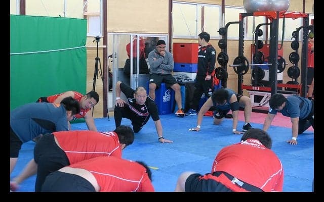  「世界のTK」こと髙阪剛、久々にラグビー界へ！　NDSで指導 