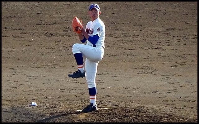 秋に急成長を見せた大型本格派右腕！平松竜也（盛岡大付）【野球通がうなるセンバツ注目１０選手】