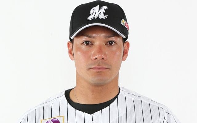 崖っぷちロッテ伊志嶺が強烈アピール　伊東監督も高評価「必死でやってる」