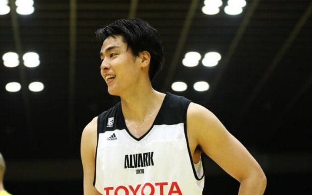 ［CLOSE UP］竹内譲次（アルバルク東京）特別な気持ちで臨んだ『古巣対決』、連続ビッグプレーで劇的勝利の立役者に