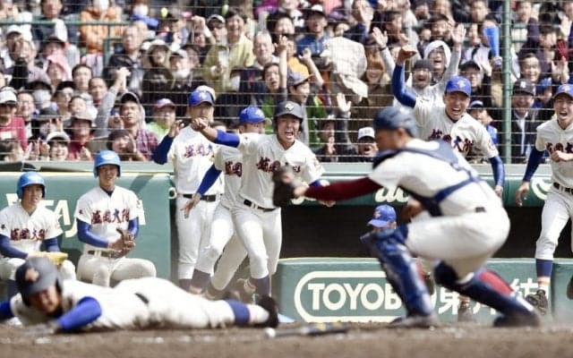 壮絶打撃戦の末、延長10回に盛岡大付属がサヨナラ勝ち