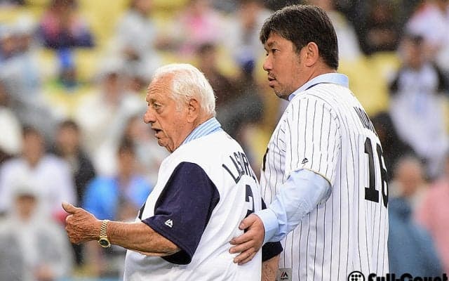 元ドジャース野茂英雄氏がWBC準決勝で侍Jユニで始球式！　球場から喝采沸く