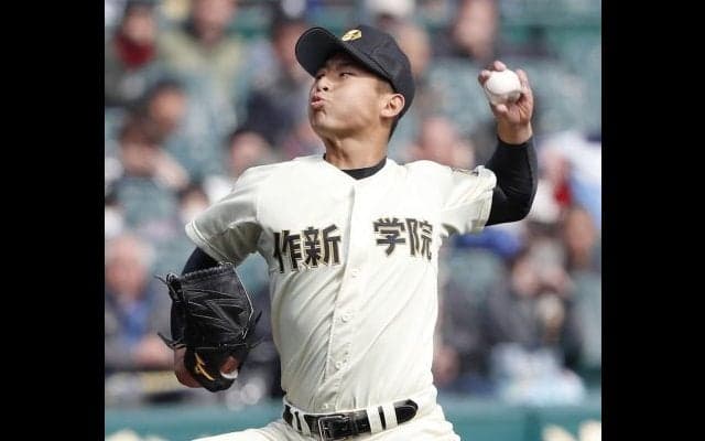 昨夏覇者・作新学院、猛打で帝京第五を下す
